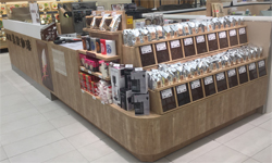 函館美鈴珈琲 nonowa国立店 店舗写真